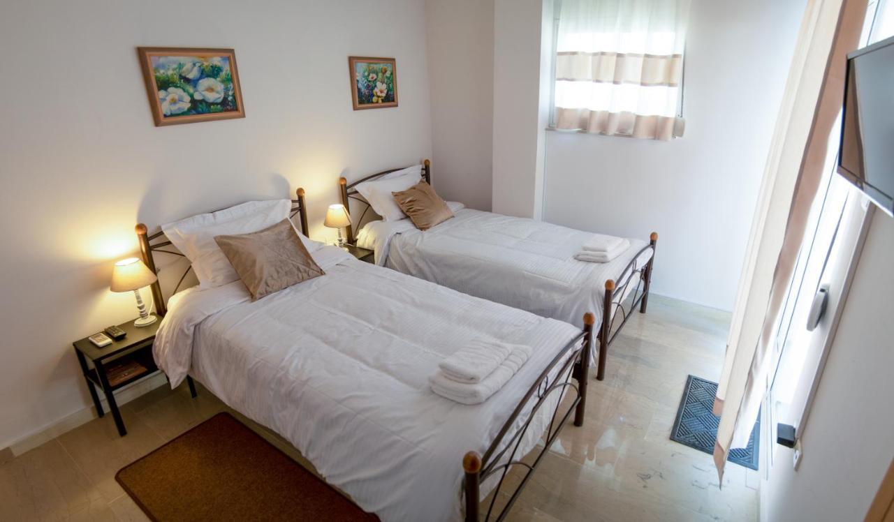 Citycenter Apartment Mesolóngion Zewnętrze zdjęcie